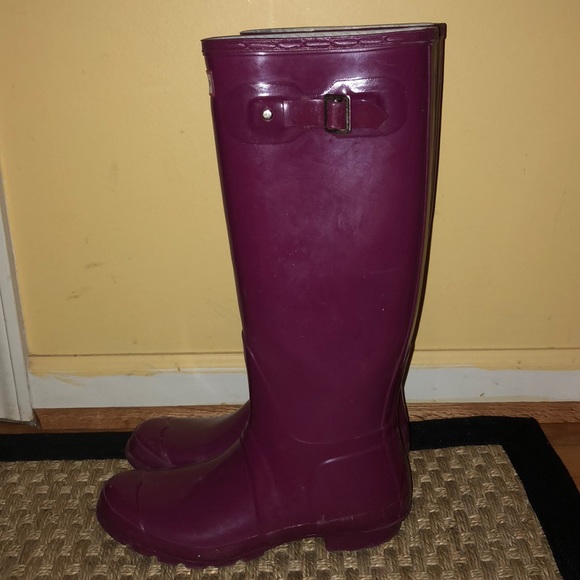 Women’s Hunter Rain boots 8/9 W - Picture 3 of 7